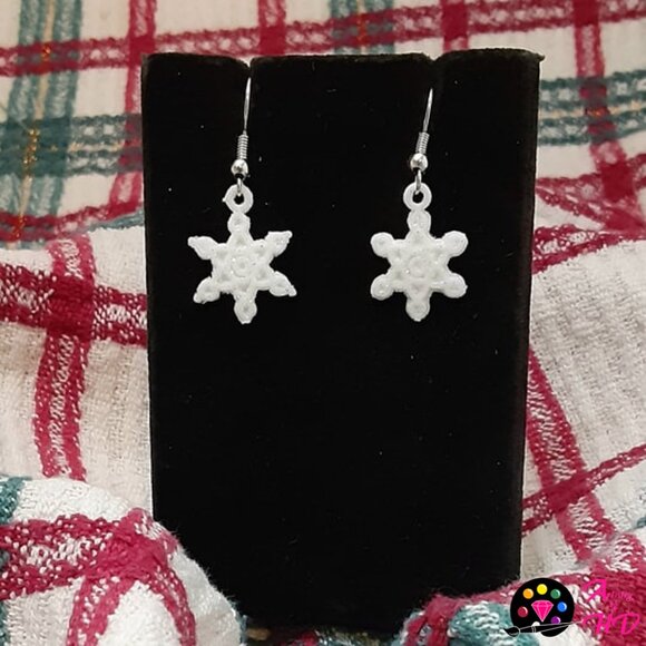 Enchanting Winter Wonderland Set Handmade Necklace & Earrings Set - Picture 2 of 4